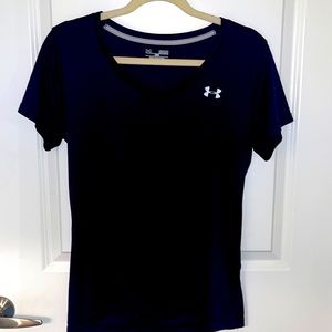 Under armor black shirt